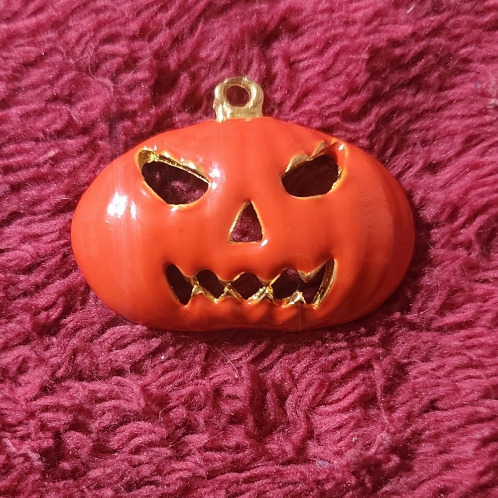 Vintage Phister Ent 1996 Jak-o-lantern Pendant